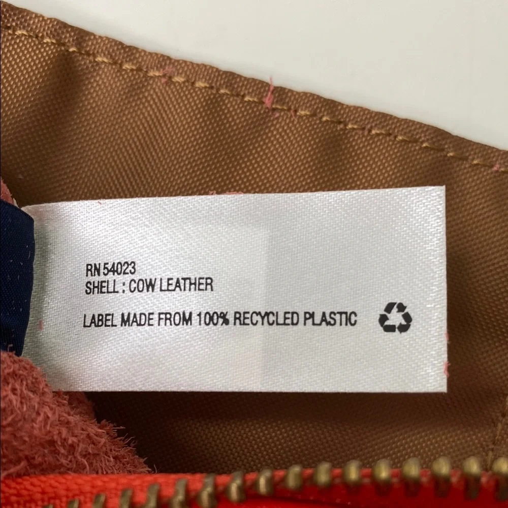 GAP Twotones East West Wristlet Pouch Colorblock‎ Pebbled Leather Pink Vibration - Picture 5 of 9